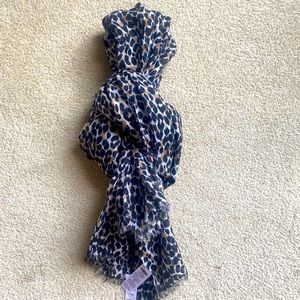 NWT Old navy leopard-print light scarf